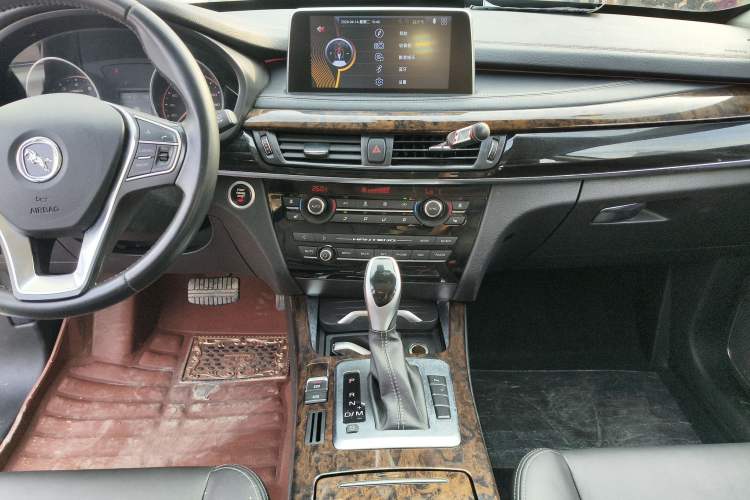 Used Hanteng X7 2016 2.0T DCT Luxury Edition Audio And AC Panel