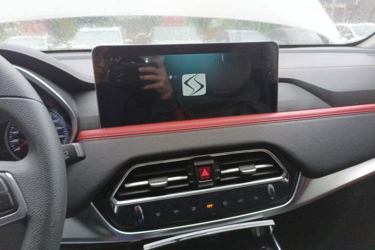 Used SOL X8 2021 300T DCT Panoramic Luxury Edition 7 Seats