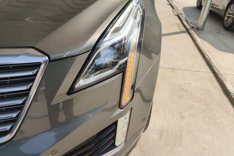 Used Cadillac XT5 2016 28T 4x4 Platinum Edition
