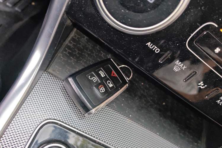 Used Jaguar XEL 2020 2.0T 200PS R-DYNAMIC Youth Sports Edition