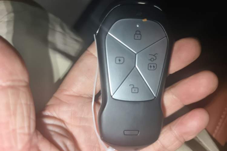 Used XPeng P7 2022 480 Standard Range Smart Drive Edition Vehicle Key