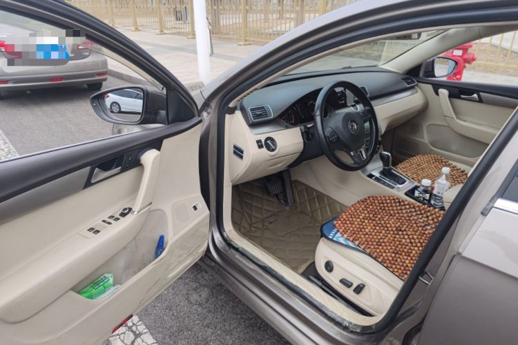 Used Volkswagen Magotan 2012 Revised Version 1.8TSI Leading Edition Driver Seat