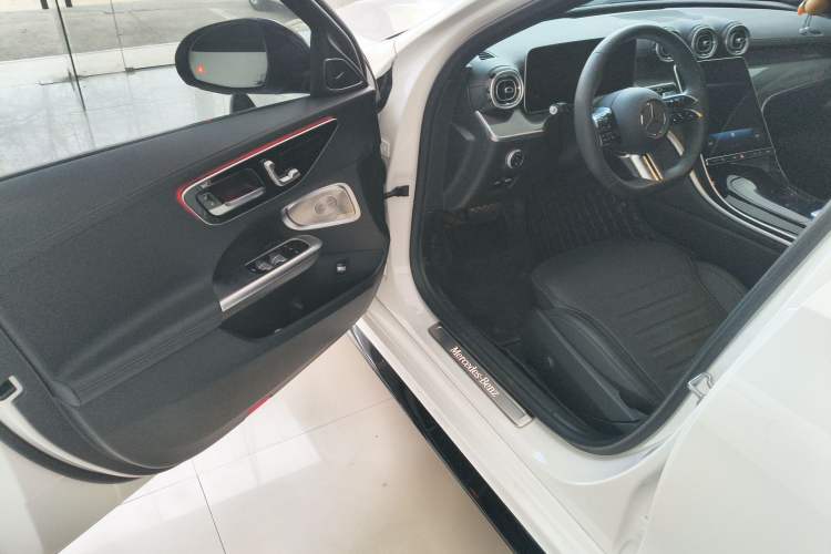 Used Mercedes-Benz C-Class 2025 C 260 L Obsidian Night Sport Edition
