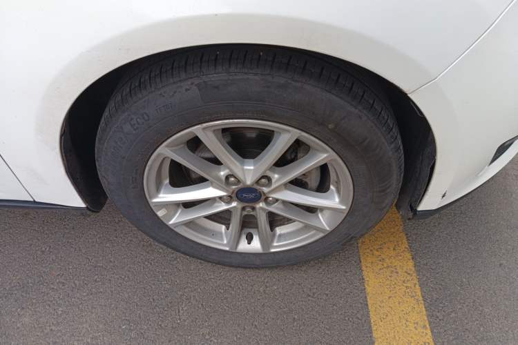 Used Ford Focus 2018 Sedan Classic EcoBoost 180 Automatic Elite Model
