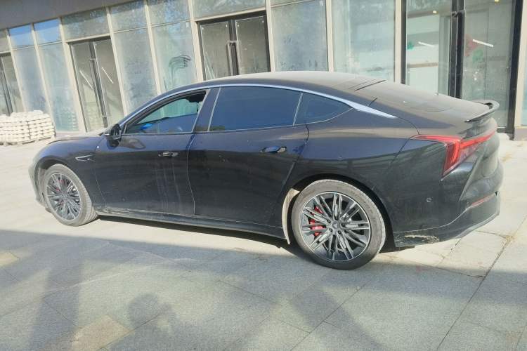 Used NETA S 2023 All-Electric 520 km Range Rear-Drive Version Left Side