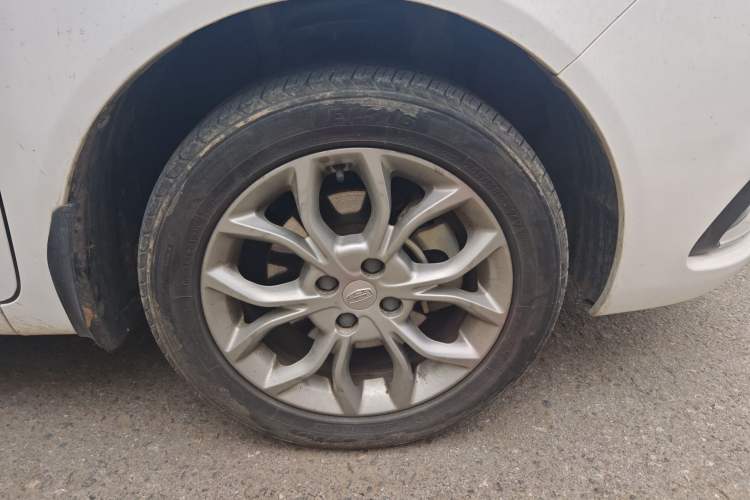 Used Geely Auto Vision 2018 1.5L Manual Happiness Edition Right Front Wheel Hub