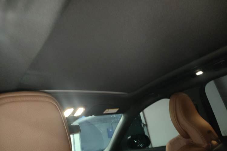 Used Volvo XC60 2025 B5 4x4 Smart Luxury Edition
