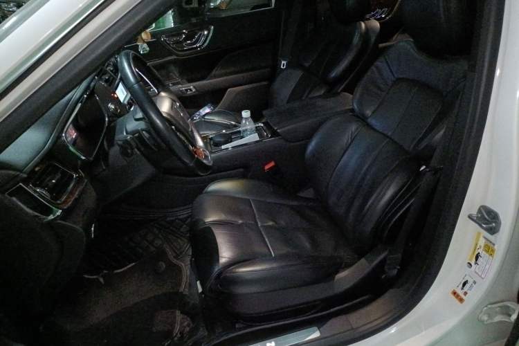 Used Lincoln Continental 2019 2.0T Two-Wheel Drive Luxury Edition China VI Standard
