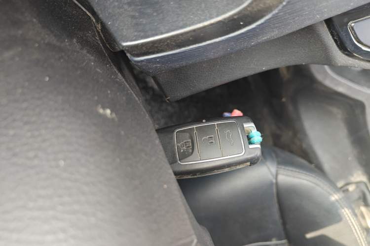 Used FORTHING Lingzhi 2022 Entry-Level M5L 2.0L Basic Version 7 Seats