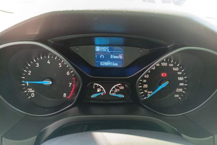 Used Ford Focus 2015 Hatchback 1.6L Automatic Fashion Edition