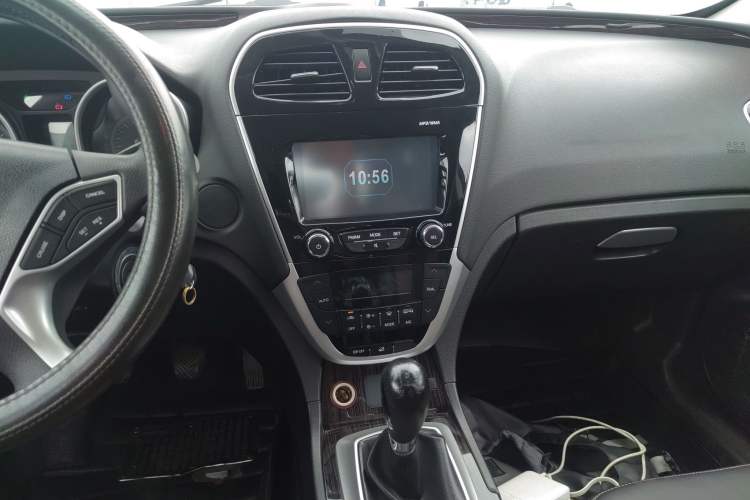 Used GAC Trumpchi GS5 Super 2015 2.0L Manual Two-Wheel Drive Elite Edition