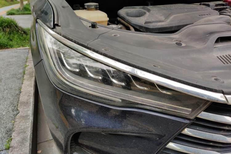 Used BYD Song MAX 2019 1.5T Automatic Smart Connect Ruiyi Sunroof Version 6 Seats China VI Standard Right Front Headlight