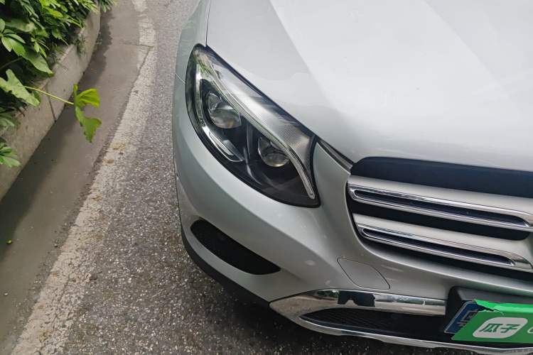 Used Mercedes-Benz GLC 2016 GLC 300 4MATIC Dynamic Model Right Front Headlight