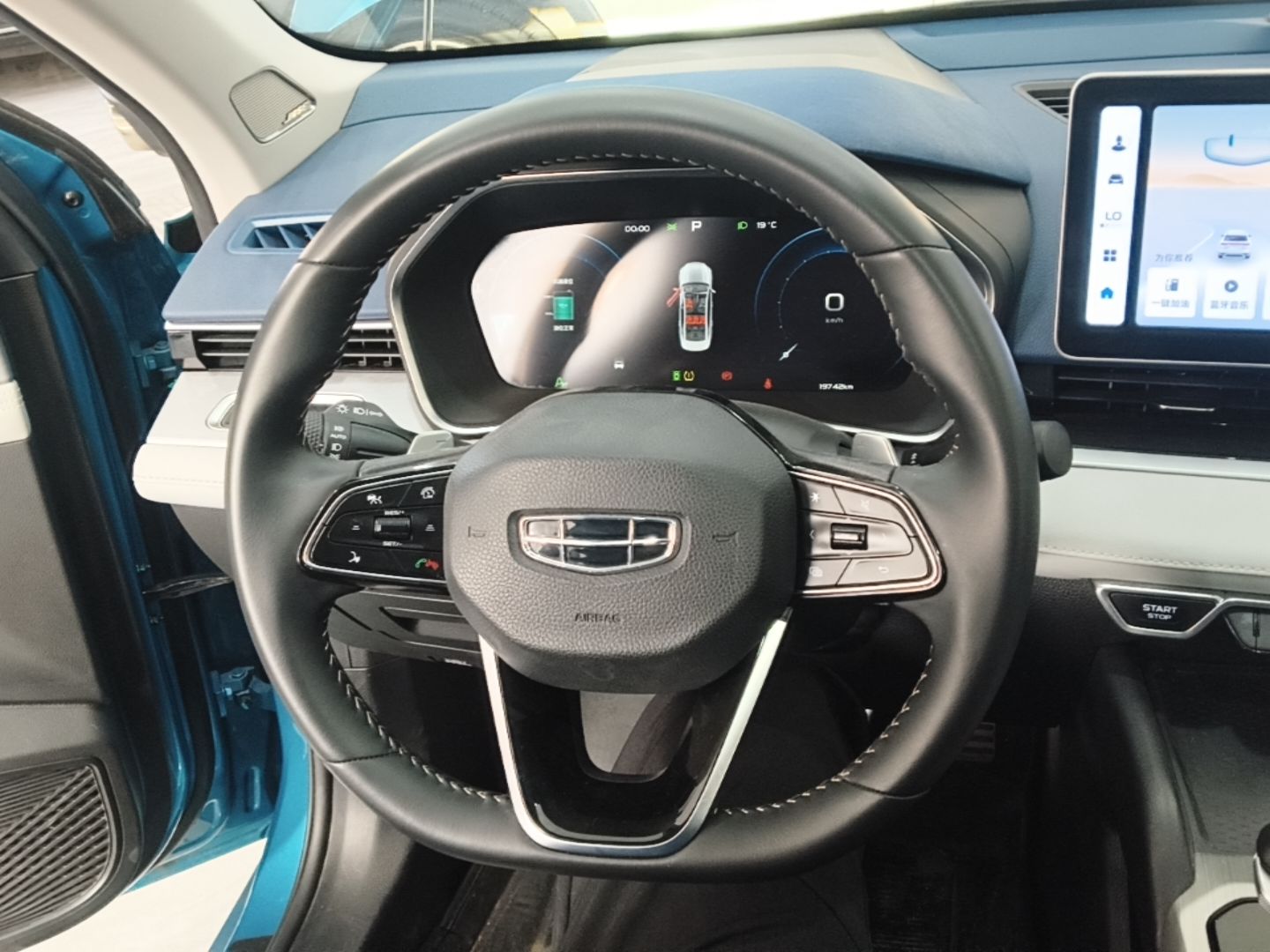 Geely Auto Preface 2023 2.0TD Prestige Version — снимка 13