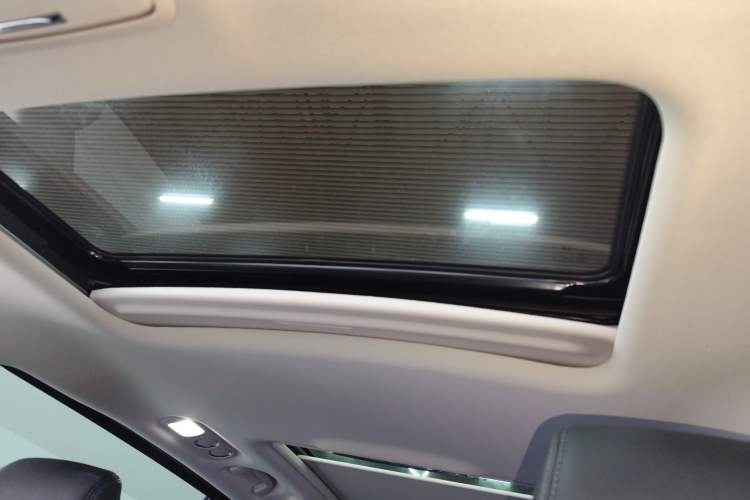 Used Honda Elysion 2024 2.0L eHEV Luxury Edition
