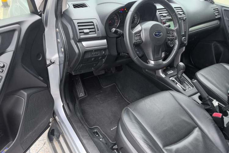 Used Subaru Forester 2013 2.5i Automatic Luxury Edition
