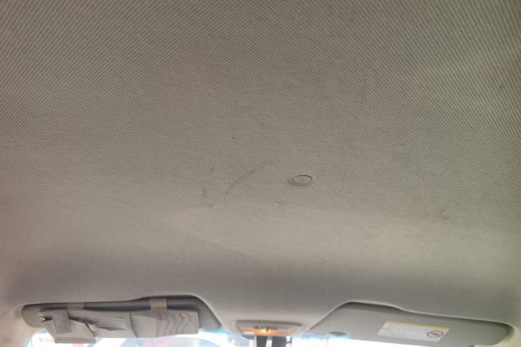 Used Baojun 630 2012 1.5L DVVT automatic comfort version Headliner