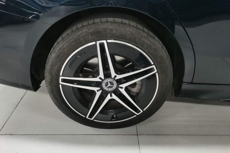 Used Mercedes-Benz C-Class 2024 Facelift C 260 L Night Edition Sport Version
