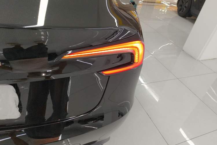 Used Tesla Model 3 2023 Rear-Wheel-Drive Version