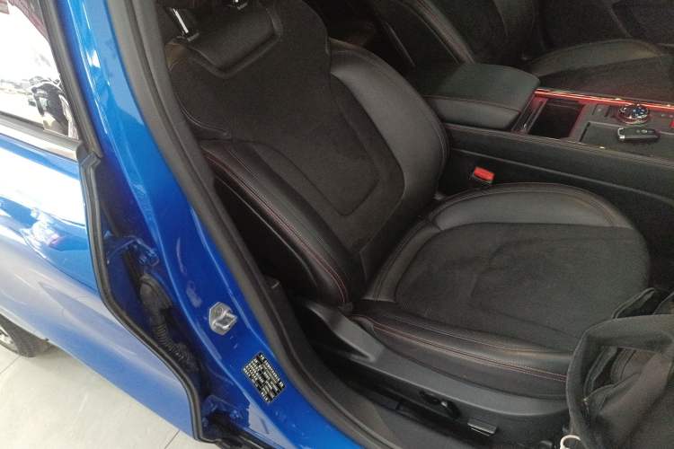 Used Ford EVOS 2022 EcoBoost 245 ST-Line Right Front Seat
