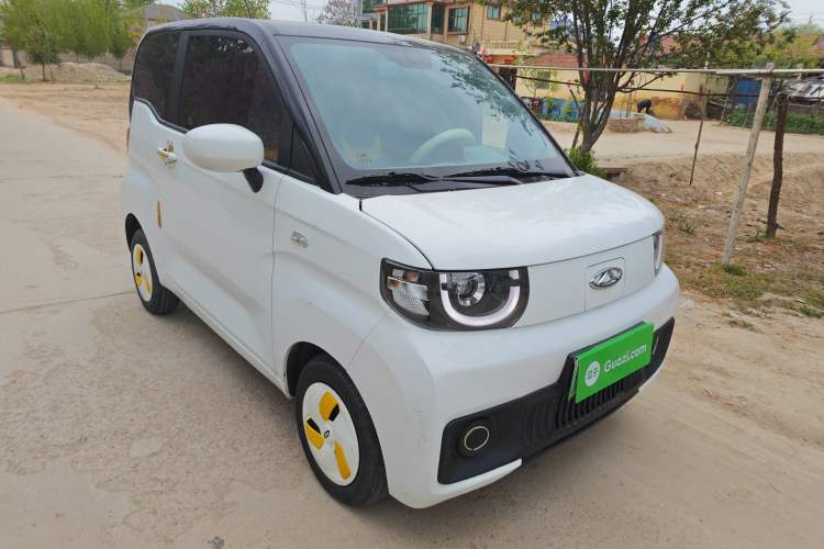 Used Chery QQ Ice Cream 2022 120km Conical Shape Lithium Iron Phosphate Front Right 45 Deg