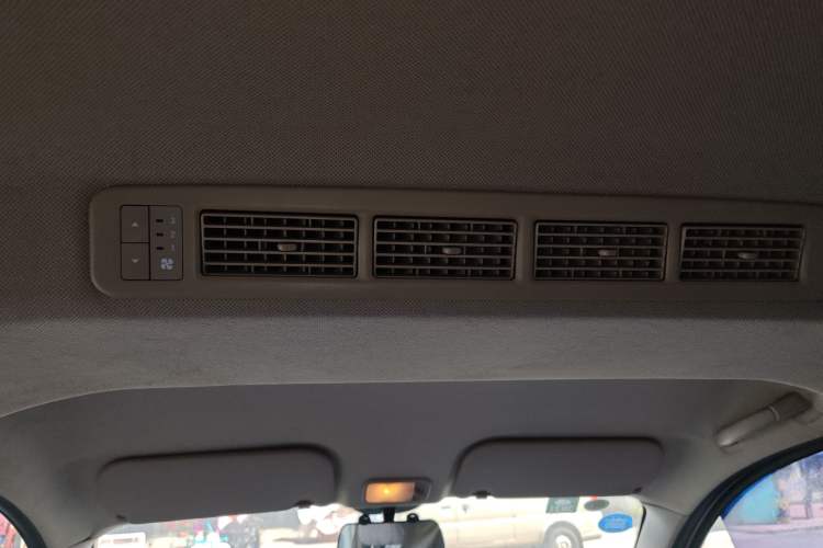 Used Wuling Rongguang V 2016 1.5L Standard Version