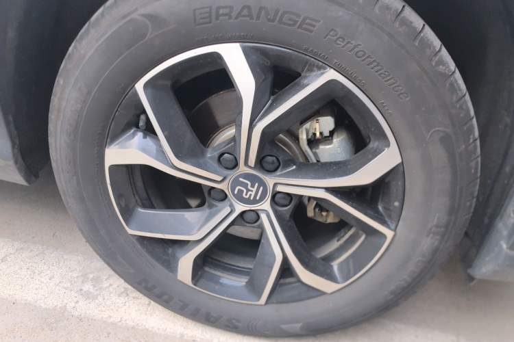 Used BYD Yuan PLUS 2024 Honor Edition 430KM Leading Model Right Front Wheel Hub