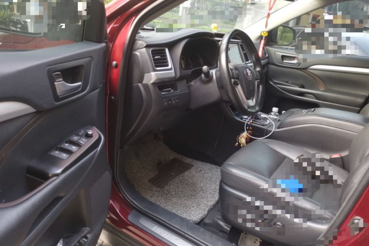 Used Toyota Highlander 2018 2.0T Four-Wheel Drive Luxury Version 7 Seats China VI Standard
