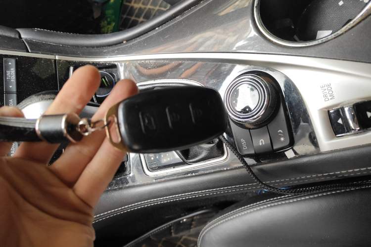 Used Infiniti Q50 2014 2.0T Comfort Edition