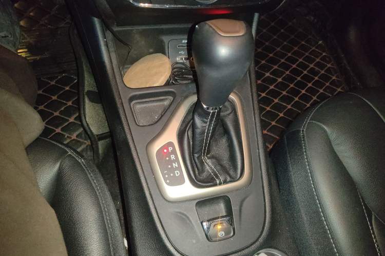 Used Jeep Cherokee 2017 2.4L Leading Smart Edition