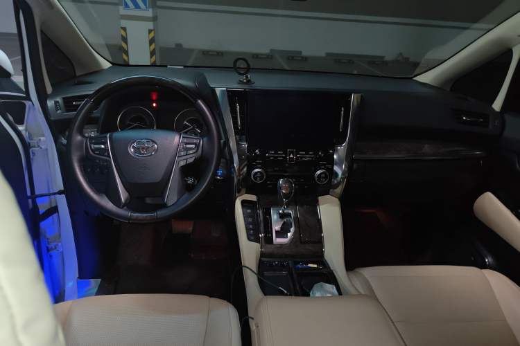 Used Toyota Alphard 2023 Dual-Motor 2.5L Premium Golden Edition