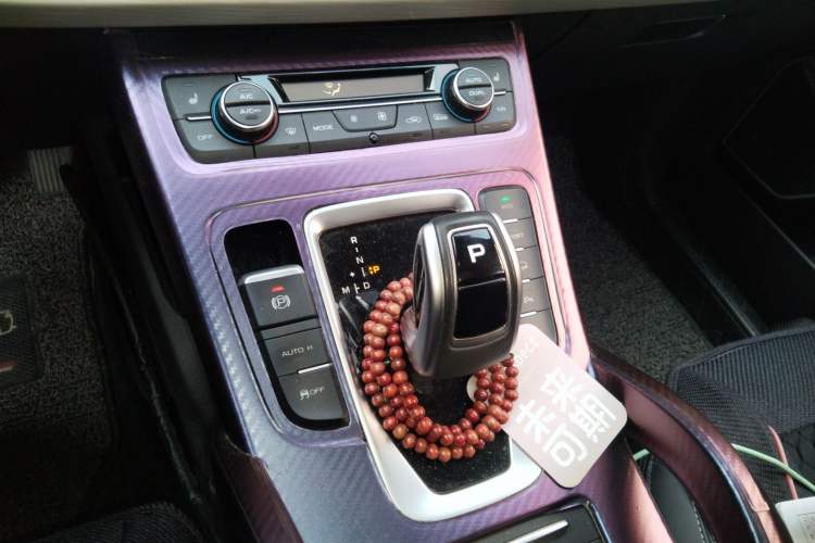 Used Geely Auto Emgrand X7 Sport 2020 1.8TD DCT Two-Wheel Drive Smart Connect 4G-Enabled Version
