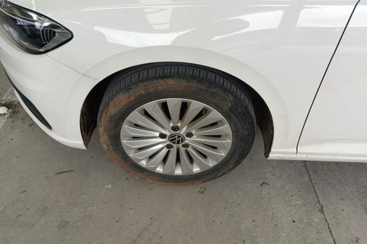 Used Volkswagen Lavida 2022 1.5L Automatic Vision Edition
