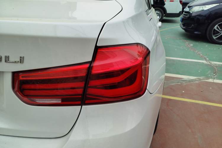 Used BMW 3 Series 2019 320Li Fashion Model Right Rear Taillight