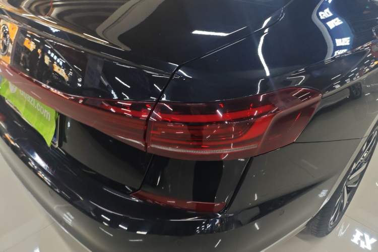 Used Volkswagen Passat 2022 330TSI Starry Luxury Edition Right Rear Taillight