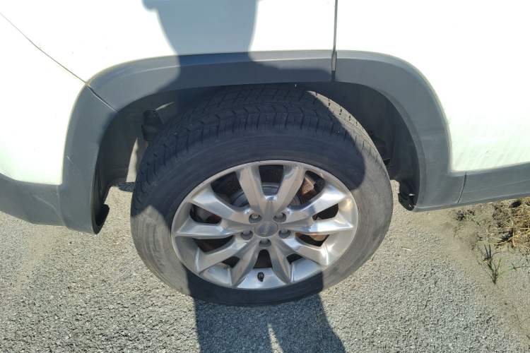 Used Jeep Cherokee 2014 2.4L Luxury Edition