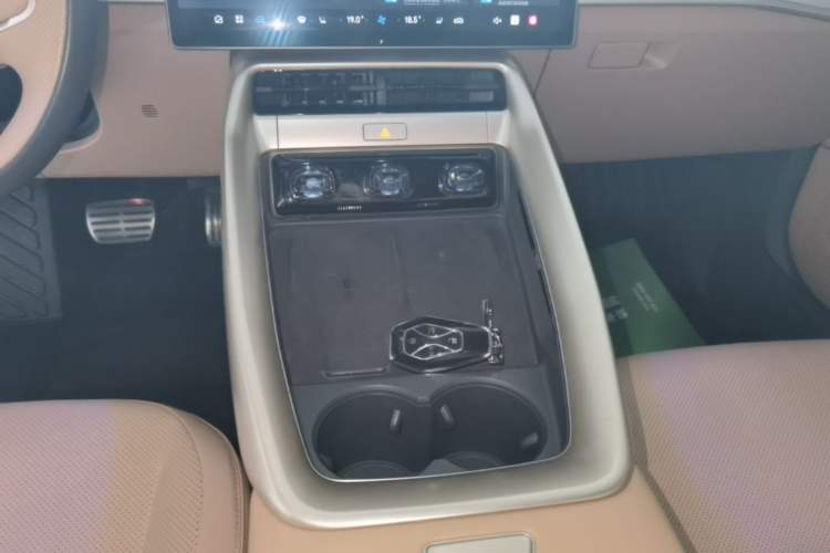 ARCFOX Alpha S5 2024 708MAX 200kW usado