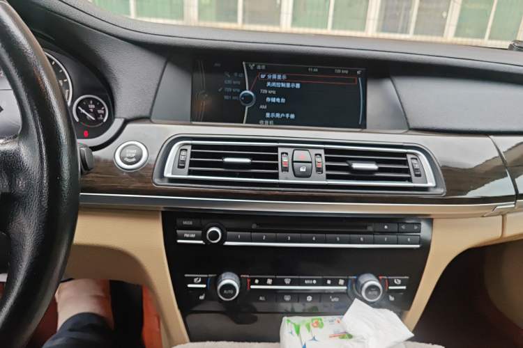 Used BMW 7 Series 2009 730Li Leading Model Audio And AC Panel