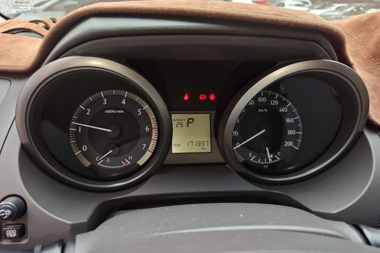 Used Toyota Prado 2015 2.7L TXL Middle East Version
