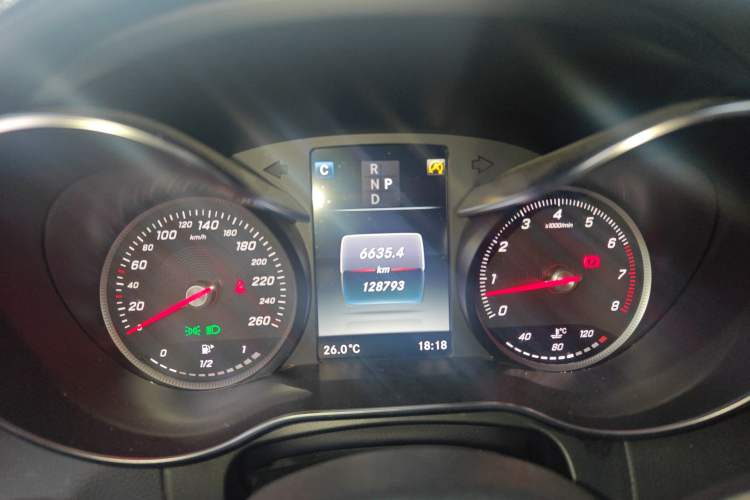 Used Mercedes-Benz GLC 2017 GLC 260 4MATIC Luxury Model Instrument Cluster