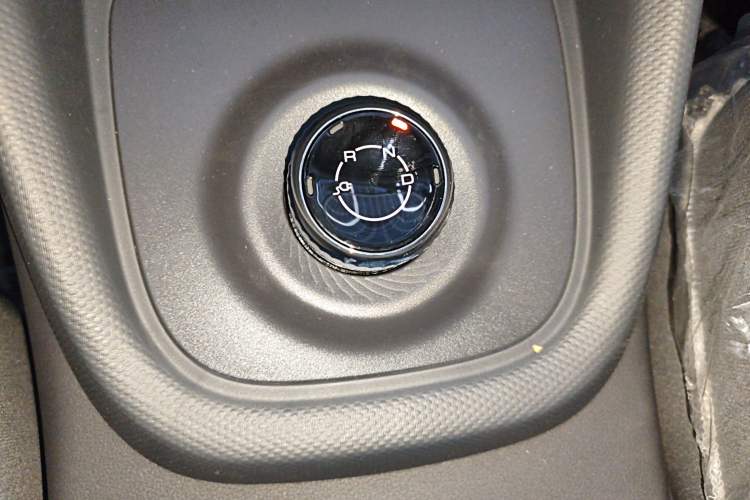 Used Wuling Hongguang New Energy 2024 All-Electric Model 300KM Standard Version
