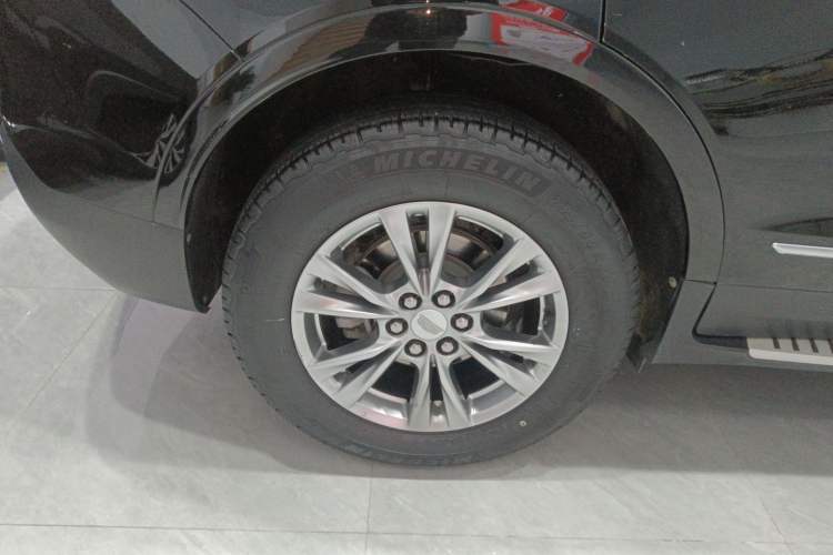 Used Cadillac XT5 2020 28T Luxury Version