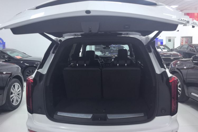 Used Cadillac XT6 2022 2.0T Six-Seater Four-Wheel Drive Luxury Version Trunk