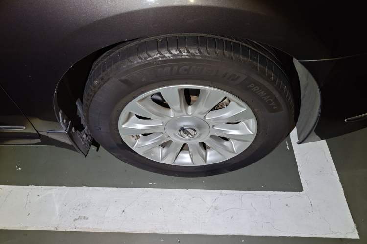 Used Nissan Teana 2008 2.5L XL Leading Edition Right Front Wheel Hub