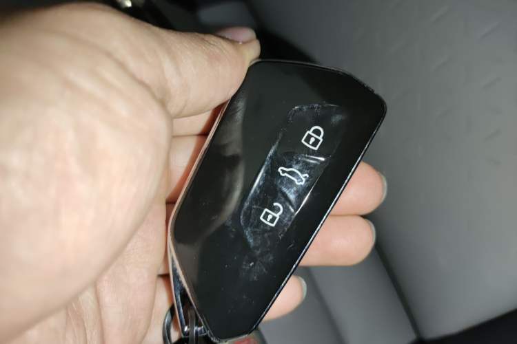 Used Volkswagen ID.7 VIZZION 2024 AIR model Vehicle Key
