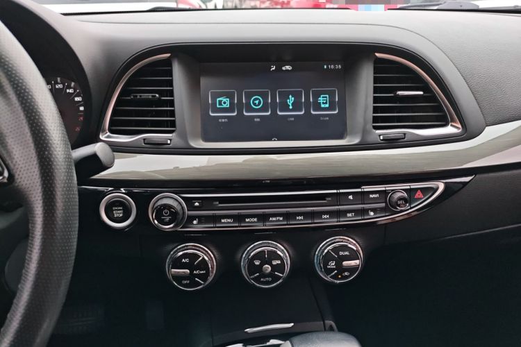 Used GAC Trumpchi GA6 2016 235T DCT Luxury Edition Audio And AC Panel