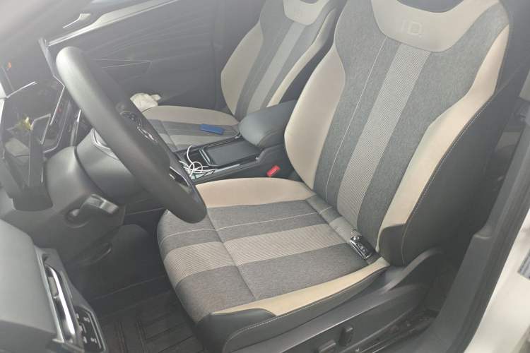 Used Volkswagen ID.4 CROZZ 2022 Long-Range PURE+ Edition Left Front Seat