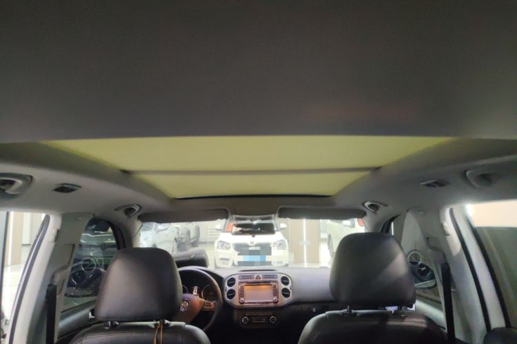 Used Volkswagen Tiguan 2012 1.8TSI Automatic Two-Wheel Drive Elite Edition Headliner