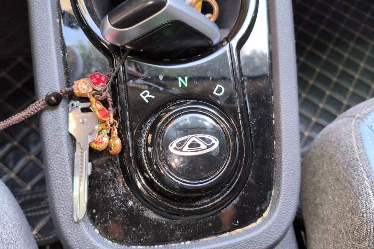 Used Chery QQ Little Ant 2022 Sweet Pink Edition Half-Sugar Version Lithium Iron Phosphate 30 kW 301 km
