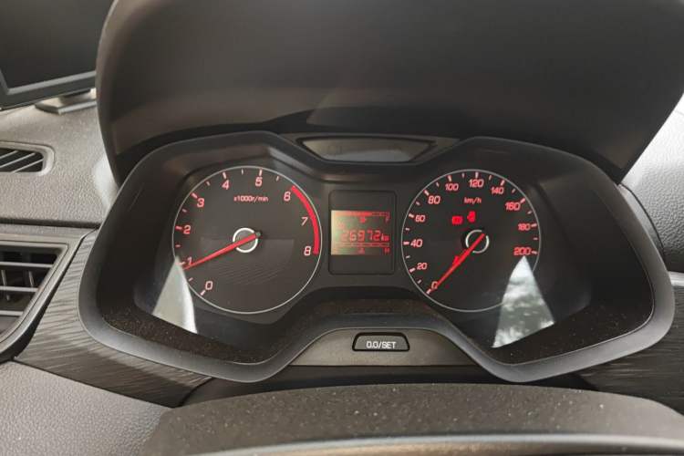 Used Baojun 310 2016 1.2L manual Comfort trim level
